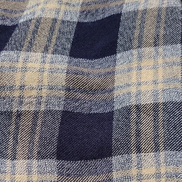 🌞Lucky Brand Blue and Gray Checkered Button Down Shirt. Small - Picture 5 of 5